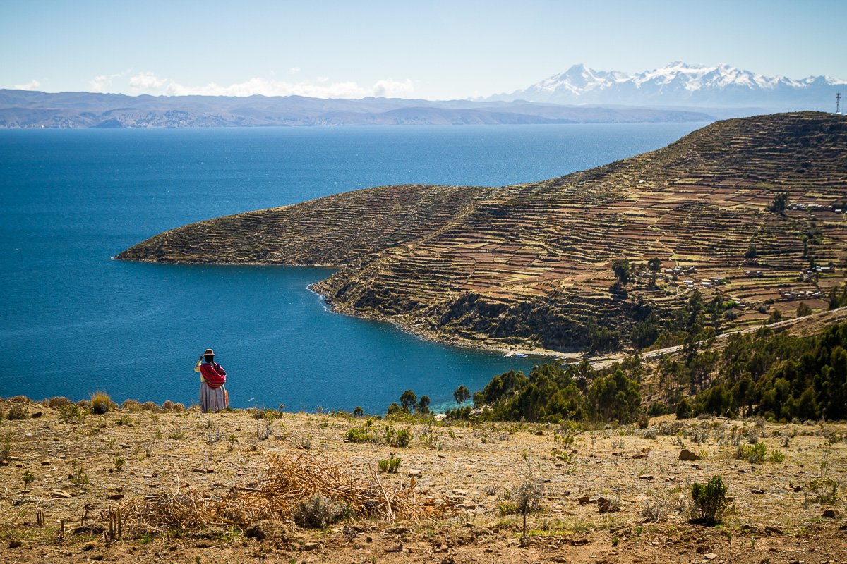Isla del Sol woman