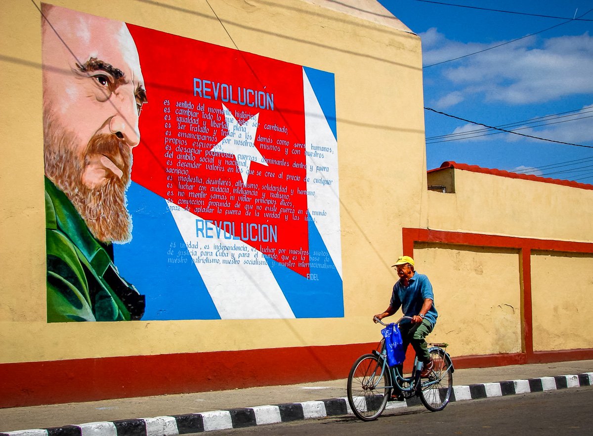 Fidel murale