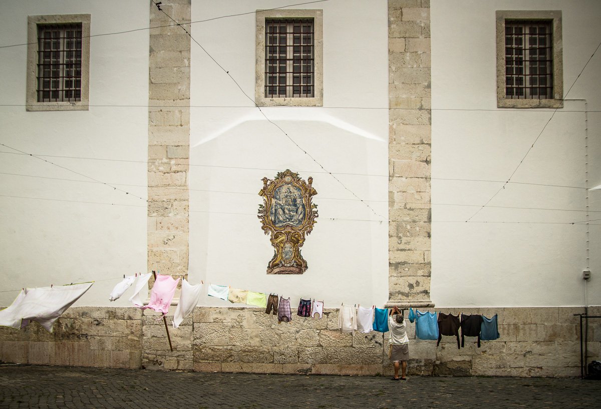 Alfama church wachin