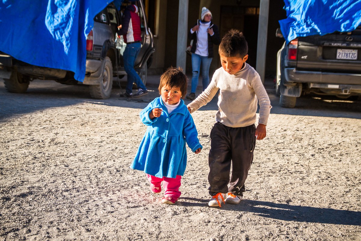 Bolivian siblings